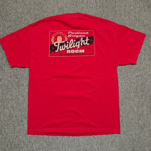 DIVE BAR T-Shirt Men XL Red TWILIGHT ROOM Portland Oregon Short Sleeve Americana - Picture 4 of 9